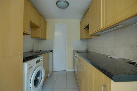 A 1 Bedroom Flat in Lansdown GL50 2JE - Photo 5