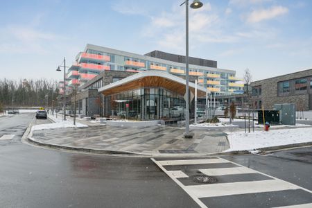 For Lease - 333 Sunseeker Avenue Unit# 524, Innisfil, Ontario - Photo 4