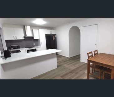 8 Pineneedle Place, Sunnybank Hills, Qld 4109 - Photo 3