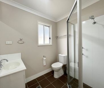Low-Maintenance 2-Bedroom Granny Flat - Photo 2