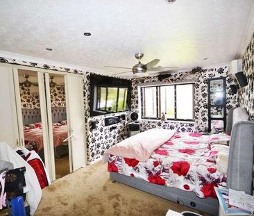 Beech Lane, Reading, RG6 - Photo 4