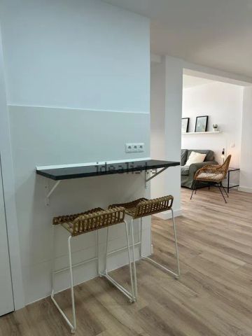 Alquiler de piso en Calle Mendoza - Photo 3