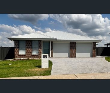 2/18 Hewitt Rd, Lochinvar, NSW 2321 - Photo 3