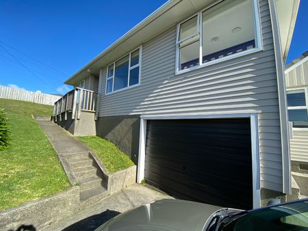 32A Kenmore Street, Newlands - Photo 5