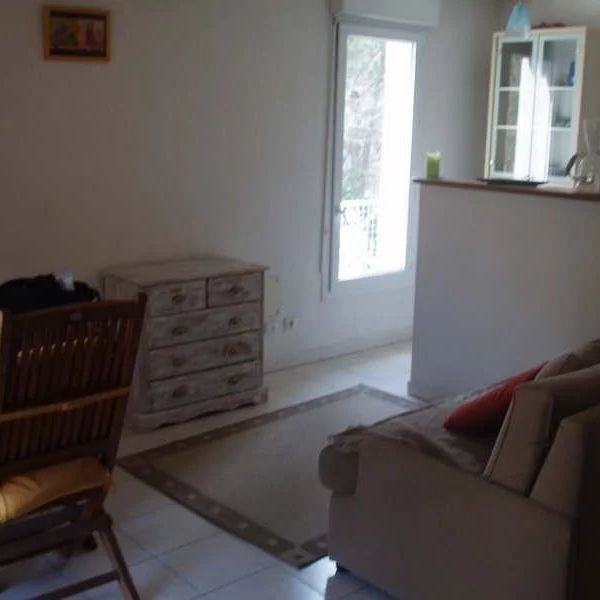 Location Appartement 1 pièce 28m² AIX EN PROVENCE 90ème - Photo 1