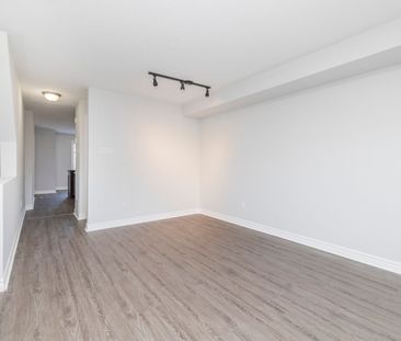 For Lease - 740 Chapman Mills Drive Unit# A, Barrhaven, Ontario - Photo 3