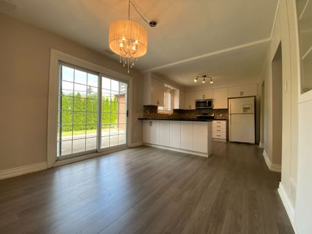 For Lease - 16 North Hills Terrace, Toronto, Ontario - Photo 2