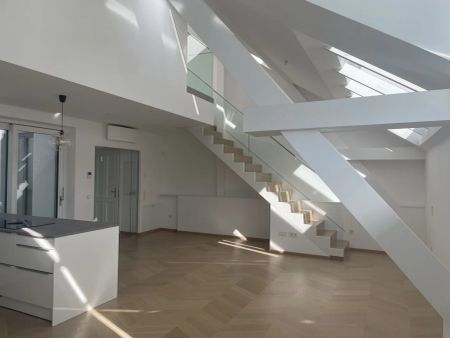 4 Zimmer-Maisonetten-Wohnung mit einer Terrasse und Studio - Photo 4