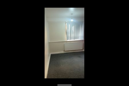 Room in a Shared Flat, Erskine Street, M15 - Photo 3