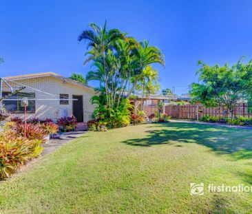 IMMACULATE BRICK HOME WITH SOLAR IN AVENELL HEIGHTS - Photo 2