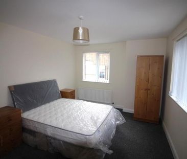 2b St Thomas, 28 Lower Windsor Avenue, Belfast, BT9 7DX - Photo 3