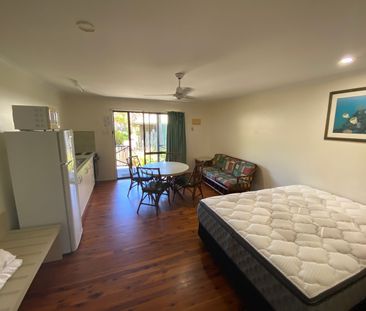 FURNISHED & SELF CONTAINED UNIT - Photo 6