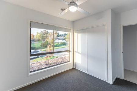 BEAUTIFUL HOME IN MOUNT PLEASANT - Photo 5