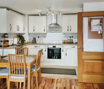 2 bed flat to rent in Bath Road, SL1 - Photo 4