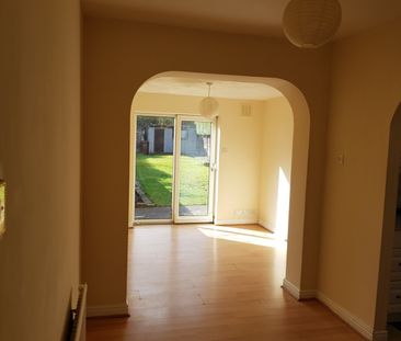 3 Bed Semi-Detached House, Waincliffe Drive, LS11 - Photo 3