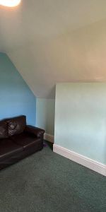 London Road, Guildford, GU1 - Photo 4