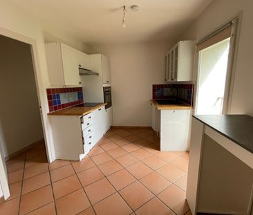 AIX EN PROVENCE LOT 4 - Aix Pont de L'Arc T4 de 78 m2 à la campagne - Photo 5