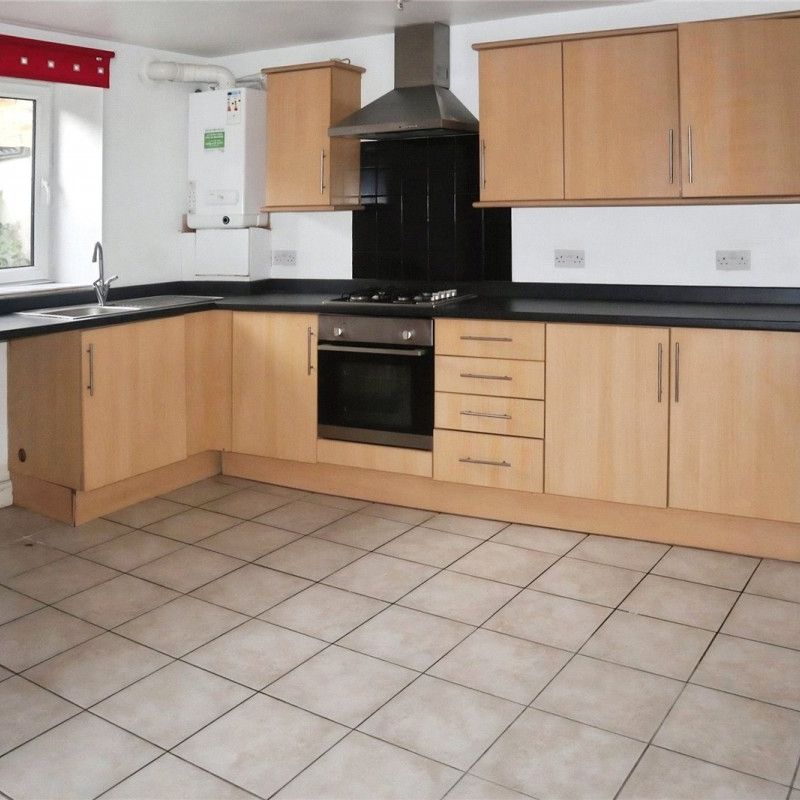 Lowerhouses Lane, Lowerhouses, Huddersfield, HD5 - Photo 1