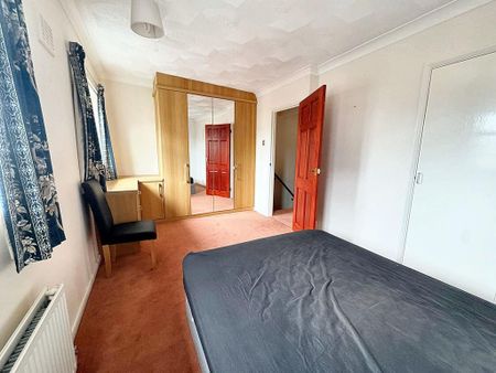 2 bedroom maisonette to rent - Photo 3