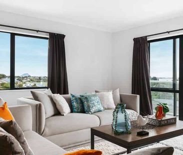 Stunning Modern Two-Storey Home with Mount Views & Bonus Downstairs... - Photo 2