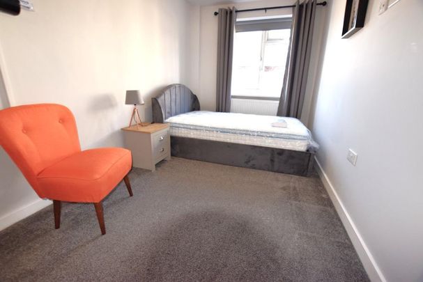 1 bedroom in a house share to rent - Photo 1