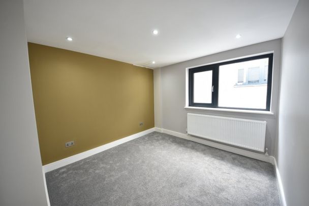 Treadaway Hill, Loudwater, High Wycombe,HP10 - Photo 1