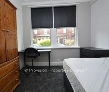 6 Bedroom Student Properties in Hyde Park - Photo 4