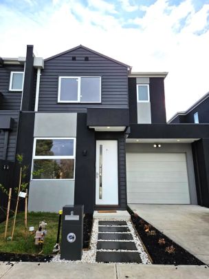 “Well-designed Brand New Townhouse” - Photo 1