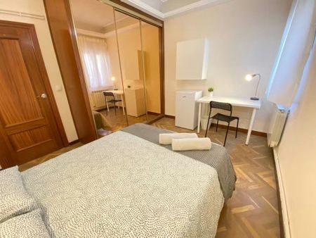 Calle del Doctor Bellido, Madrid, Community of Madrid 28018 - Photo 4