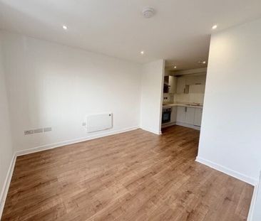 Newhall Place, Cannock, WS11, Property for rent - Photo 4