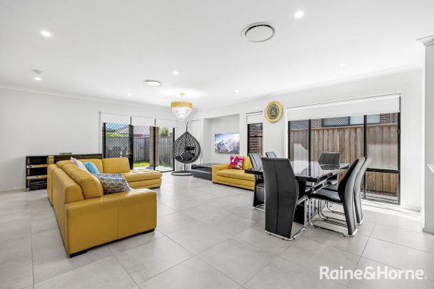 Stunning Family Home - Photo 1