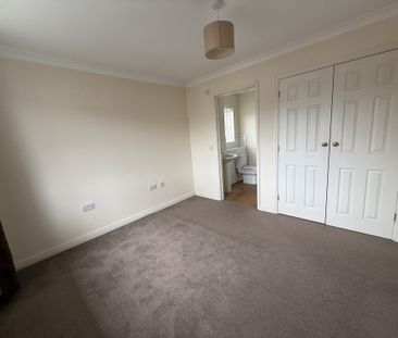 Juniper Road, Bury St. Edmunds, Red Lodge - Photo 5