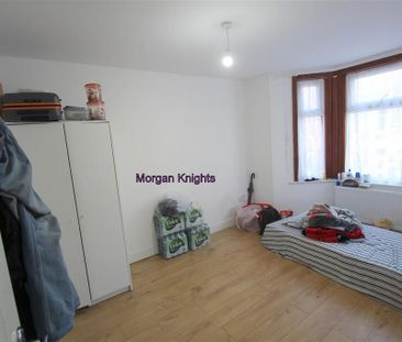 5 bedroom terraced house to rent - Photo 4