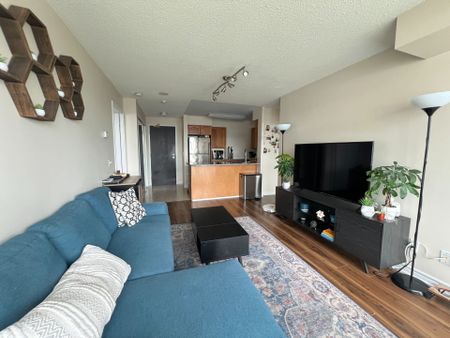 For Lease - 51 Lower Simcoe Street Unit# 1110, Toronto, Ontario - Photo 3
