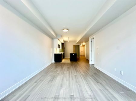 664 Spadina Avenue #210 - Photo 2