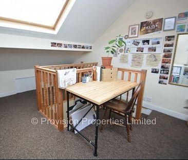 3 Bedroom Houses in Hyde Park Leeds - Photo 1