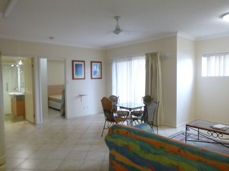Modern Living by the Strand! - Photo 4