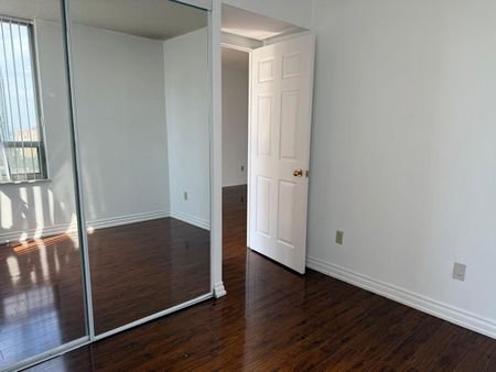 For Lease - 265 Enfield Place Unit# 1403, Mississauga, Ontario - Photo 3