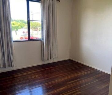 Family Home In East Mackay - Photo 1