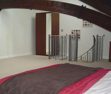 2 bedroom flat to rent - Photo 2