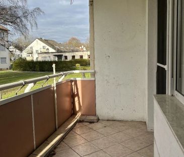 Renovierungsbedürftige 3-Zimmer-Wohnung mit Balkon in Leverkusen-Lü... - Foto 1