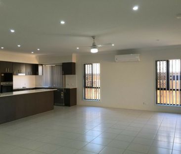 Spacious 4 bedroom family home - Photo 2