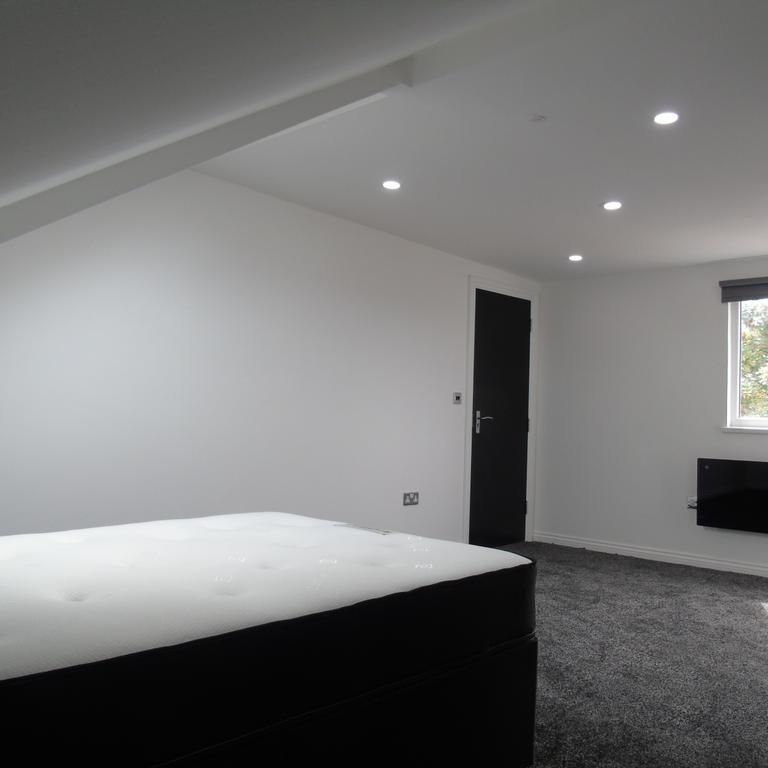 3 bedroom flat to rent - Photo 1