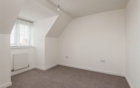 Spring Grove, Bapchild, Sittingbourne, Kent, ME10 - Photo 4