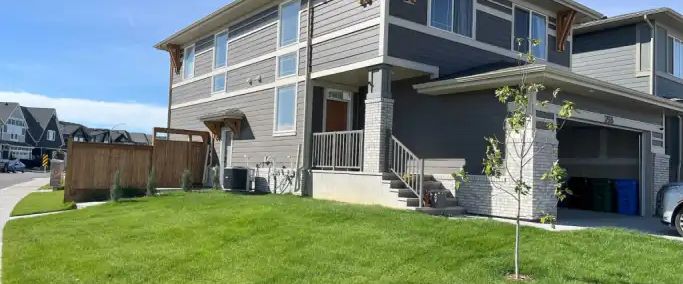 2-bedroom Legal basement with beautiful entrance and lake access | 233 Magnolia Heights Southeast, Calgary - Photo 1