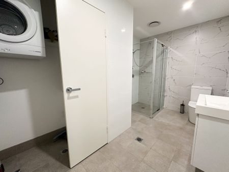 LIVE THE LIFESTYLE - Photo 5