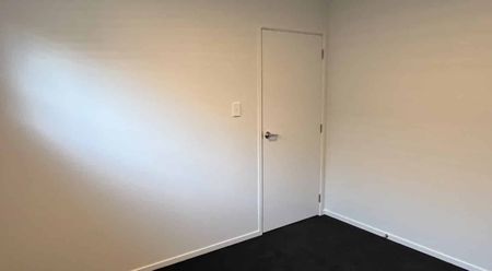 Two Bed in Millhaven! - Photo 4