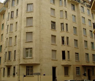 Appartement 2 pièces 45m2 MARSEILLE 4EME 700 euros - Photo 1