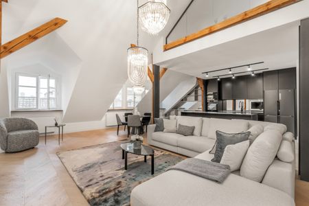 Niepowtarzalny Apartament z poddaszem na Starówce - Zdjęcie 3