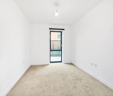 New Road, Dagenham, RM9 - Photo 2